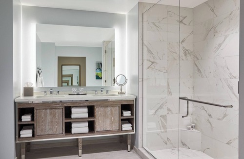 Palm Desert Hotel | Hotel Paseo, Autograph Collection by Marriott