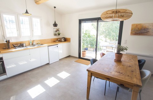 Saumane-de-Vaucluse House | House with large garden, 5 mn from Isle sur la Sorgue,