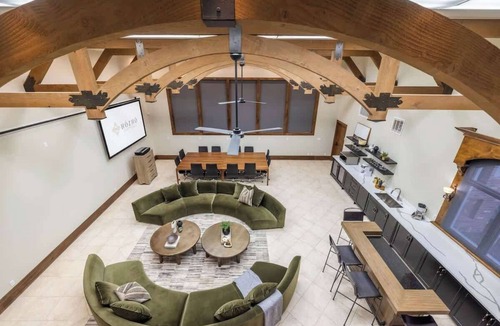 Cactus Acres House | HÓZHÓ Luxe | Lazy River, Slides & Movie Theatre