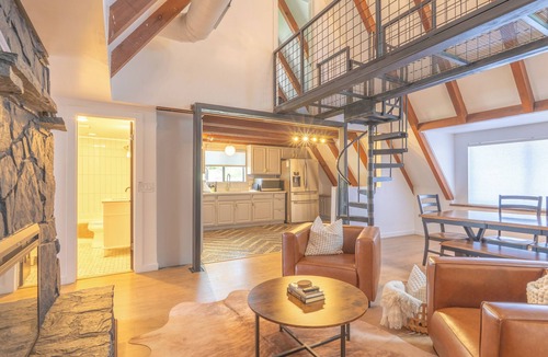 Lake Montezuma Cabin | Iconic A-Frame with Hot Tub/Stargazing/King Bed/Pet Friendly near Sedona!