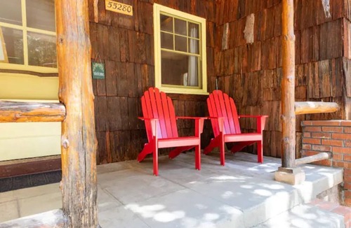 Idyllwild Cabin | IdyllAway Vintage Cabin - Kid Friendly Cul-de-Sac!