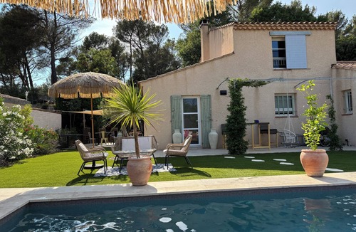 Venelles Apartment | Independent studio + garden/pool on request