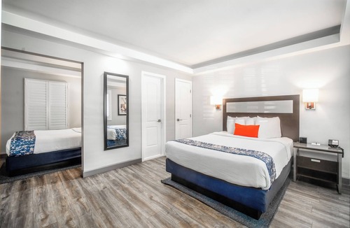 East Village Hotel | Inn at 50 at Long Beach Convention Center
