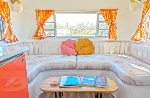 Paso Robles RV Rental | Janis Joplin Trailer - Vintage Streamline · glamping · Paso Robles wine country