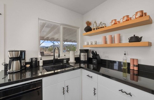 Yucca Valley House | Joshua Tree 2BR Oasis Cowboy Pool Hot Tub Spa Fire Pit