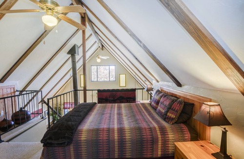 Prescott Ski Chalet | JUST 1 MILE FROM DOWNTOWN SQUARE - HOMEY CABIN NESTLED IN THE PINES