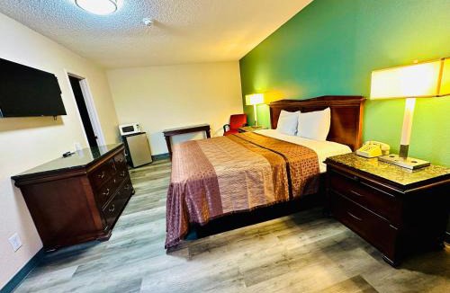 Kingsburg Hotel | King's Inn Motel
