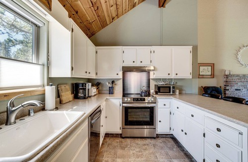 West Meadows House | Kirkwood Group Mtn Escape! Trail & Lake Access