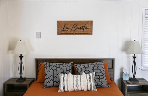 Lake Elsinore House | La Casita Poolside Retreat