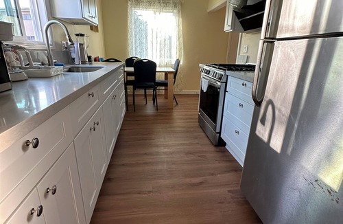 East San Gabriel Apartment | LA Cozy Spacious 2BR on 1st Floor Private Entrance Ideal for Extended Stays