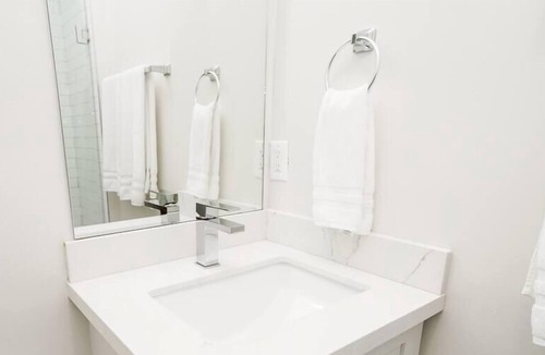 El Segundo Apartment | LA Modern Studio with Pool, BBQ Deck & Beaches