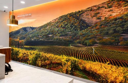 Tracy Hotel | La Quinta Inn & Suites by Wyndham Tracy