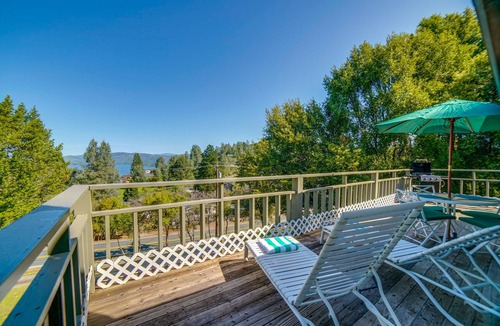 Kelseyville House | Lake House retreat with great lake & mountain views. Close to lake access &parks