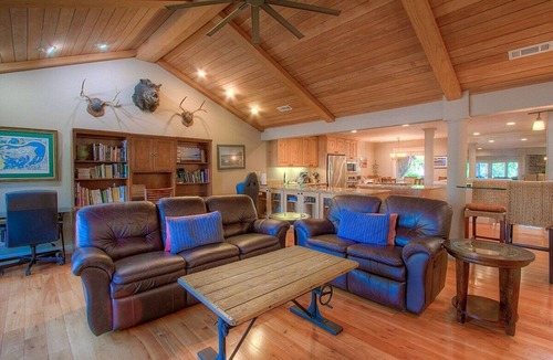 Brockway Condo | Lake Views Condo | Deck | BBQ | Pier Access