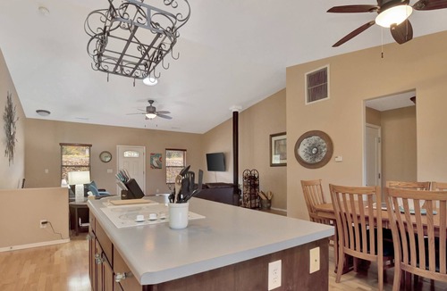 Prescott House | Lakeside Lookout *Newly Listed**Family Retreat**Near Watson Lake & Granite Dells