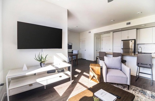 Temecula Apartment | Landing | Amazing 1BD, Game Room, Yoga Studio