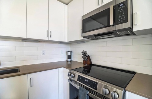 Temecula Apartment | Landing | Amazing 1BD, Game Room, Yoga Studio