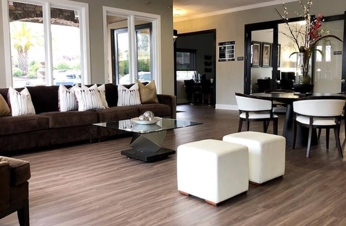 Fair Oaks Apartment | Landing at 98Hundred - 2 Bedrooms in Downtown Fair Oaks