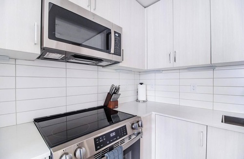 Temecula Apartment | Landing | Beautiful 1BD, Game Room, Yoga Studio