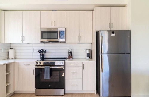 Temecula Apartment | Landing | Beautiful 2BD, Game Room, Gym