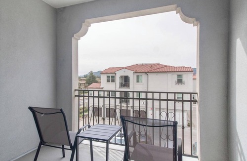 Temecula Apartment | Landing | Incredible 1BD, Game Room, Gym