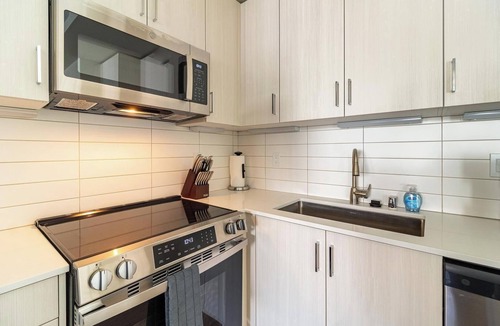 Temecula Apartment | Landing | Incredible 2BD, Yoga Studio, Gym