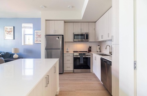 Temecula Apartment | Landing | Spectacular 1BD, Game Room, Gym