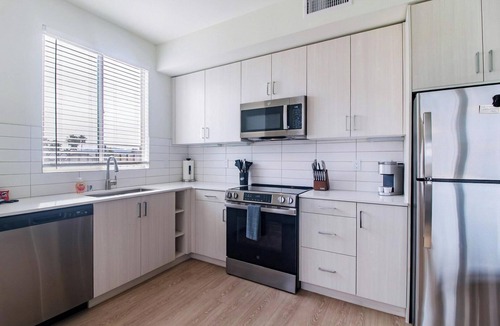 Temecula Apartment | Landing | Spectacular 2BD, Game Room, Gym