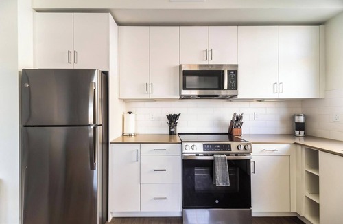 Temecula Apartment | Landing | Stunning 2BD, Game Room, Gym