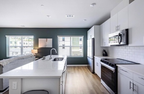 Santa Rosa Apartment | Landing | Stylish 1BD, Courtyard, Clubhouse