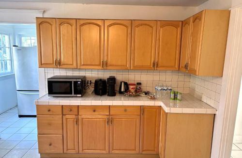 Mid City House | Large 5 Bedroom House perfect for large group