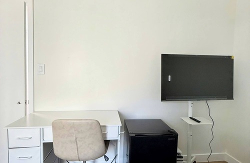 Monterey Park House | Large 6BR LA Home for Groups near Downtown