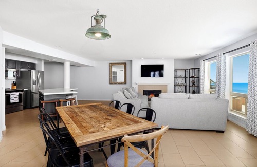 Imperial Beach Apartment | Large Beachfront 3 Bedroom Condo