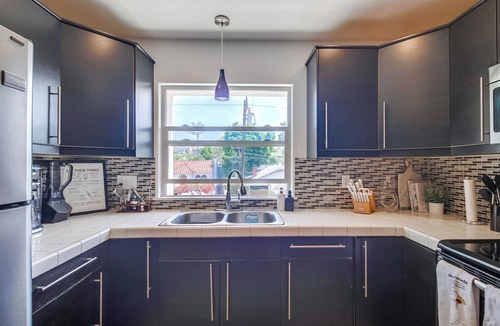 South Park Apartment | Large One Bedroom Charming Place