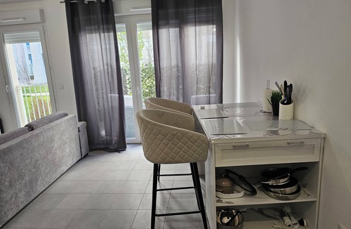 Chanot - Stade Velodrome Apartment | Large Studio Near the Velodrome and the Beach