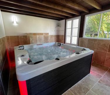 Saint-Ouen-les-Vignes House | Le Domaine du Cerf - Gites, nature et Spa