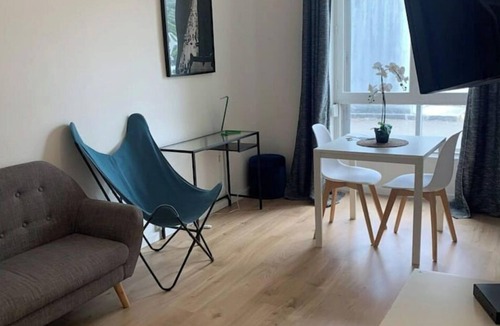 Bellevue Apartment | Le Saint-mathieu - Commerces et Transports-parking