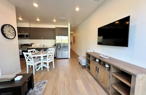 Point Loma Heights Apartment | Lives like a hotel but with full kitchen, laundry, parking, patio, pet friendly