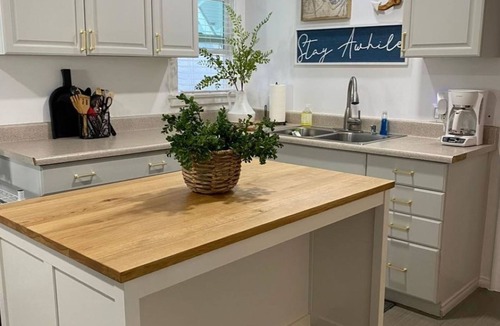 West Newport Cottage | Location, Location, Location! Welcome to the Shore Beach House