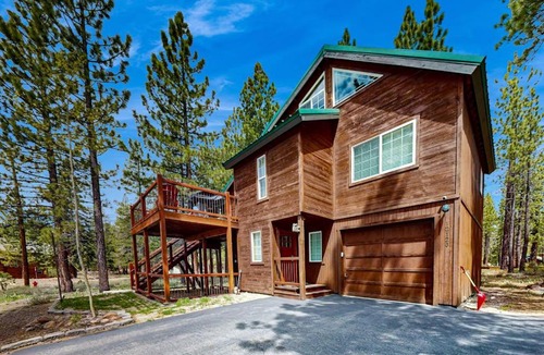 Truckee House | Lodge-Inspired Home Near 5-Star Tahoe Donner Facilities & Ski Resorts