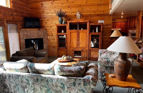 Kirkland Cabin | Log Cabin in Kirkland, Arizona