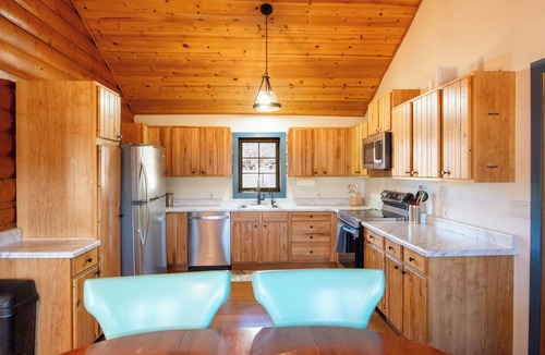 Cornville Cabin | Log Cabin Near Sedona Oak Creek Hot Tub Dark Skies