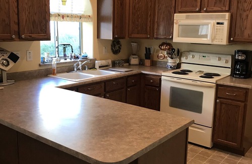 Arizona Traditions House | Long term rental for Over 55 Arizona Traditions Community 2 bed 2 bath cozy home