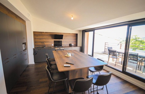 Manosque Apartment | Love Elevator - Romantic rooftop with a private elevator in the heart of Manosque