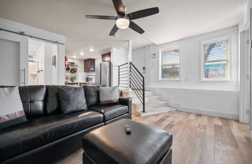 Southeastern Sacramento House | Lovely 1BR Nook Near Curtis Park & Downtown Scene