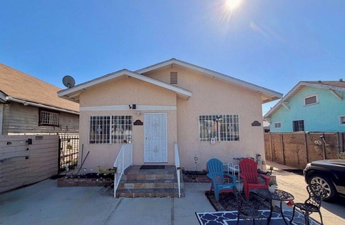 Los Angeles House | Lovely 3-bedroom house in Los Angeles perfect for your getaway
