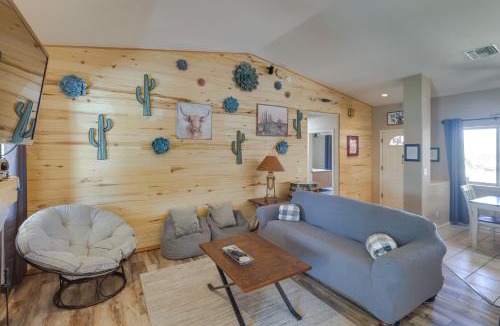 Sunridge Estates House | Lovely Bullhead City Retreat w/Pool and Hot Tub