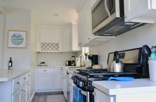 Mission Beach Condo | Lovely Mission Beach Retreat