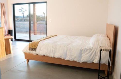 Yucca Valley House | 🌙 Luna Villa Casita 🌙 - A Gated Modern Guest House