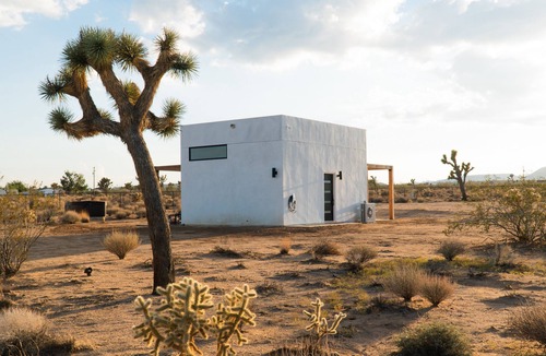 Yucca Valley House | 🌙 Luna Villa Casita 🌙 - A Gated Modern Guest House
